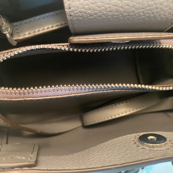 New - Michael Kors Handbag - Picture 10 of 11